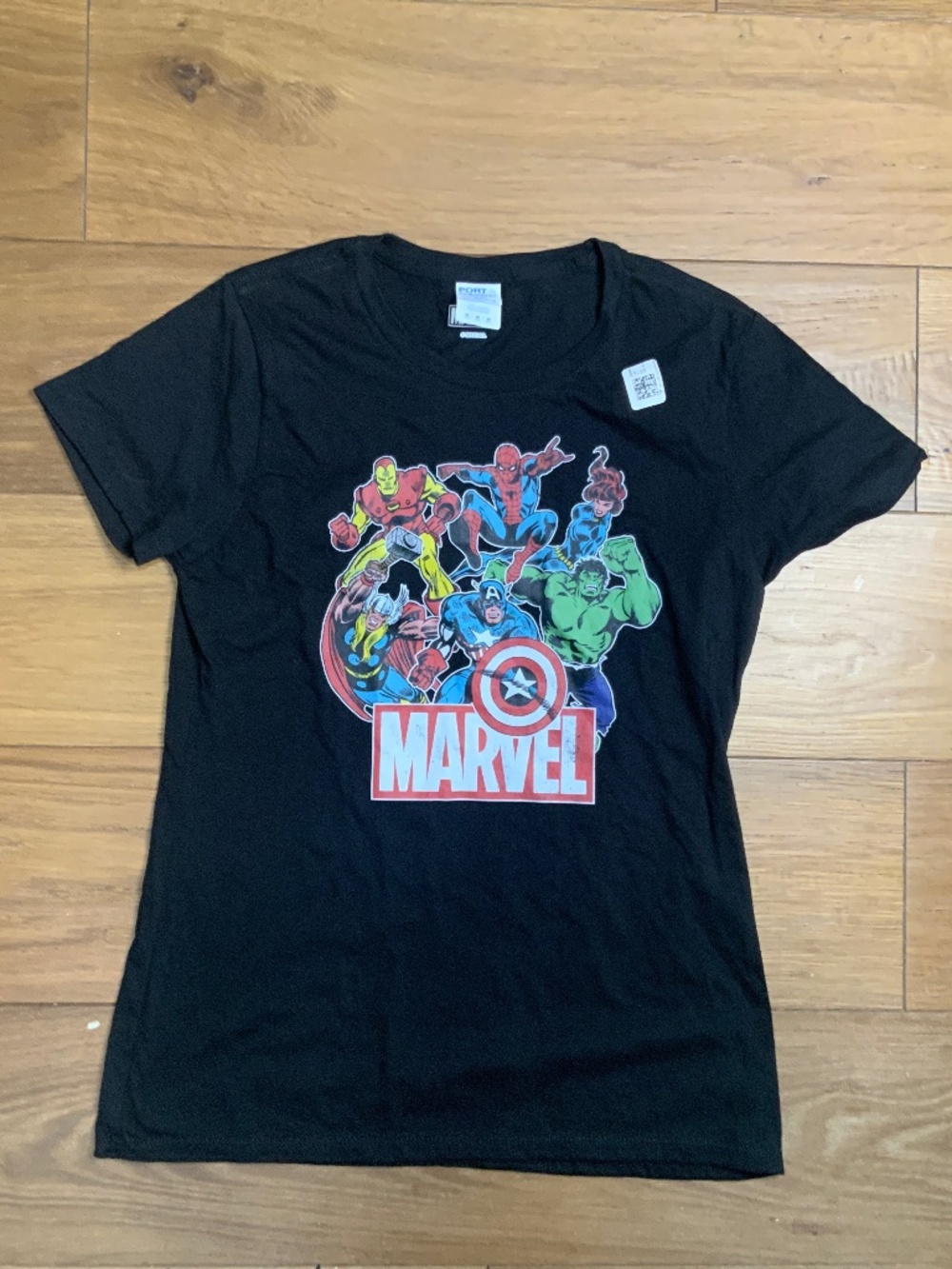 Marvel Avengers Team Retro Graphic T-Shirt New Never Worn